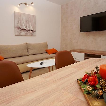 Apartment Ajdukovic Vodice Exterior foto
