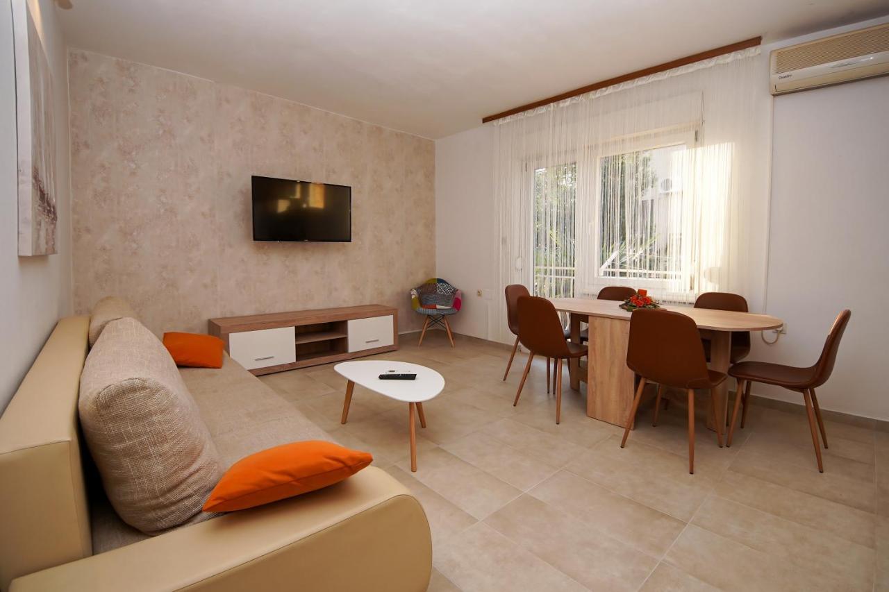 Apartment Ajdukovic Vodice Exterior foto