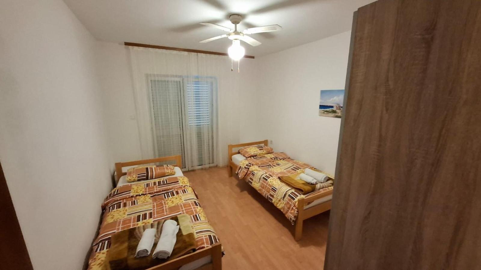Apartment Ajdukovic Vodice Exterior foto